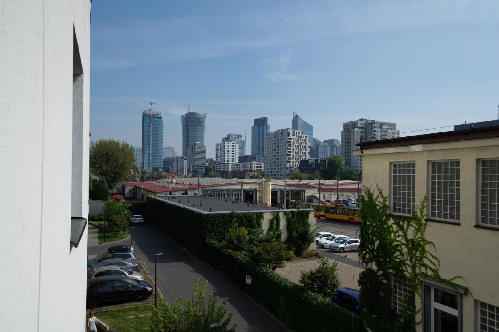 Skierniewicka Apt - Parking, Workspace, Balcony - By Rentujemy วอร์ซอ ภายนอก รูปภาพ