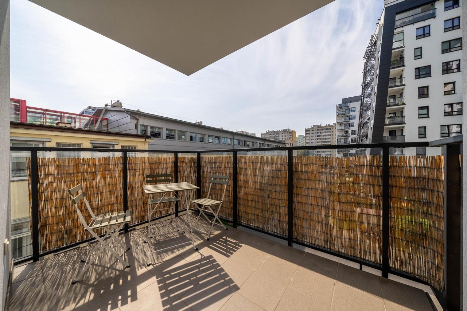 Skierniewicka Apt - Parking, Workspace, Balcony - By Rentujemy วอร์ซอ ภายนอก รูปภาพ